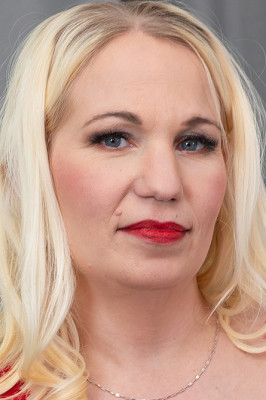 Jasmina S from MATURE.NL